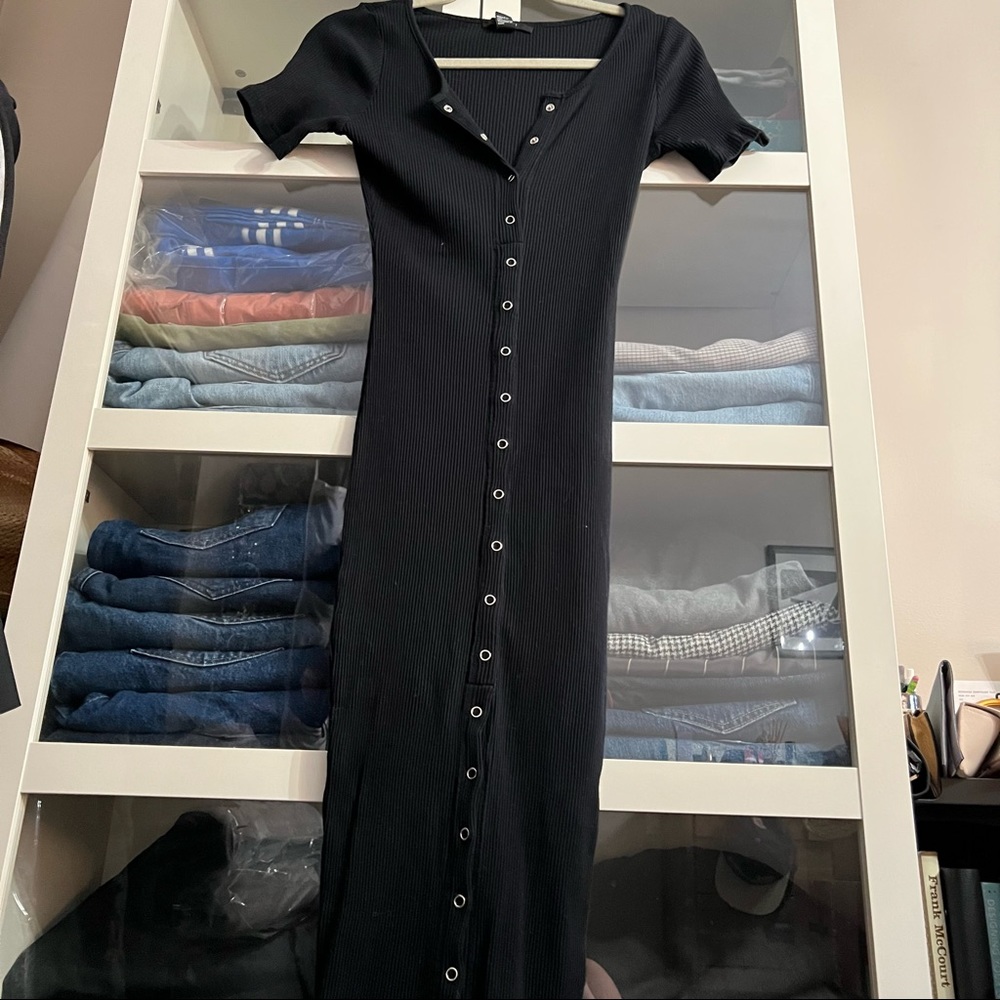 MOVING SALE! Forever 21 button bodycon dress